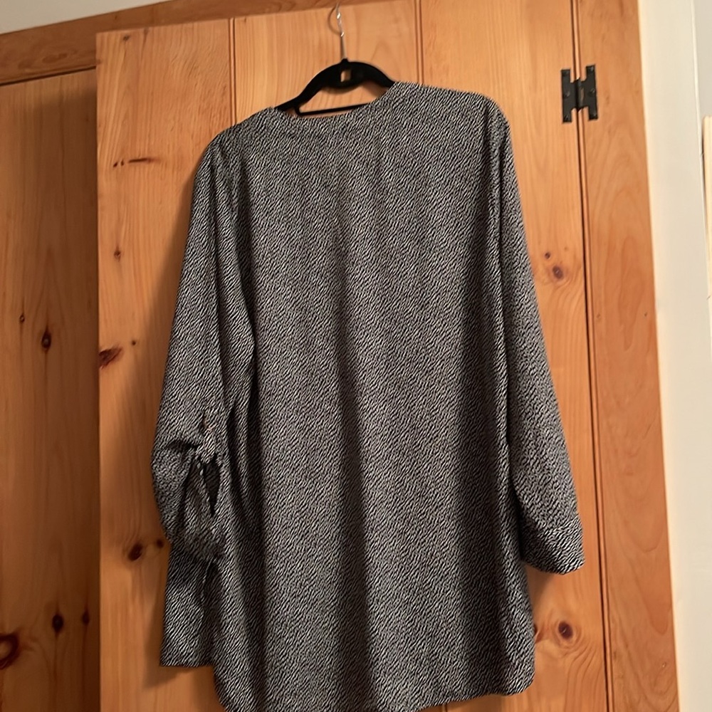 H&M Top - Picture 5 of 6